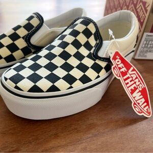 Classic Slip-On Platform Vans
